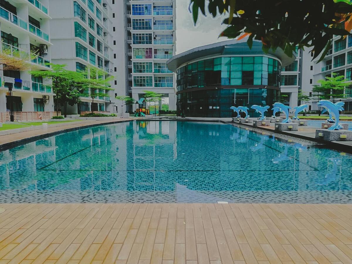 -Lake View- Mount Austin Ikea Toppen 10 Mins - B116 Johor Bahru Exterior photo